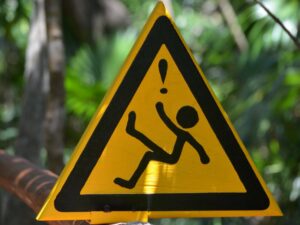 What A Weslaco Slip & Fall Attorney Can Do | The Lopez Law Group